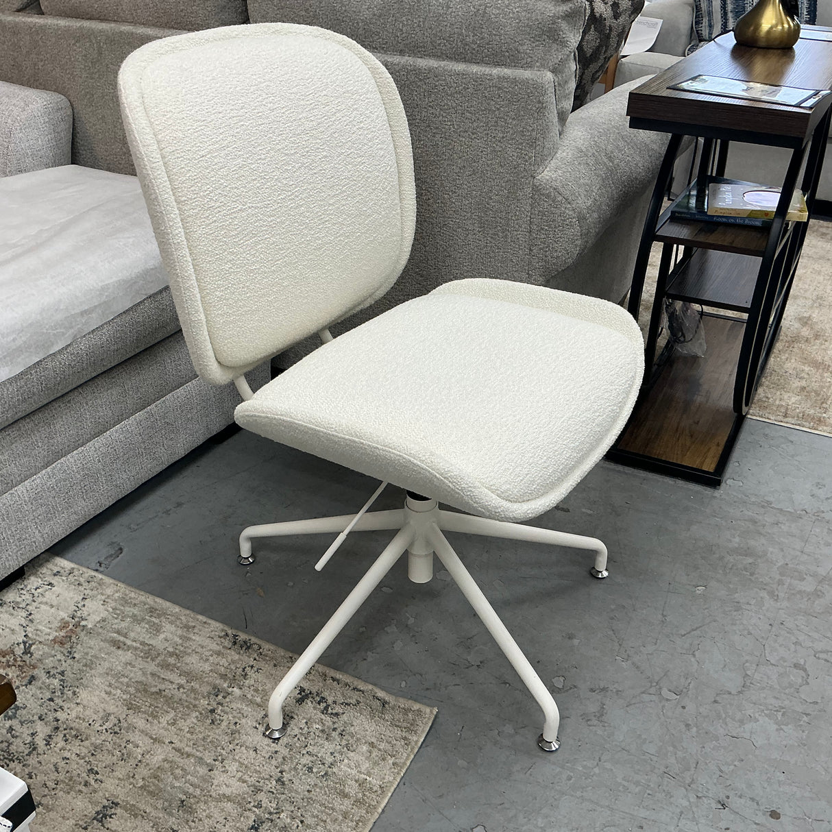 ARTICLE - Rya Office Chair (Boucle)