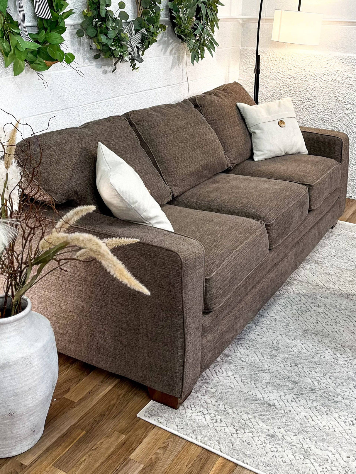 La-Z-Boy Meyer 3-seat Sofa - Pull Up A Couch