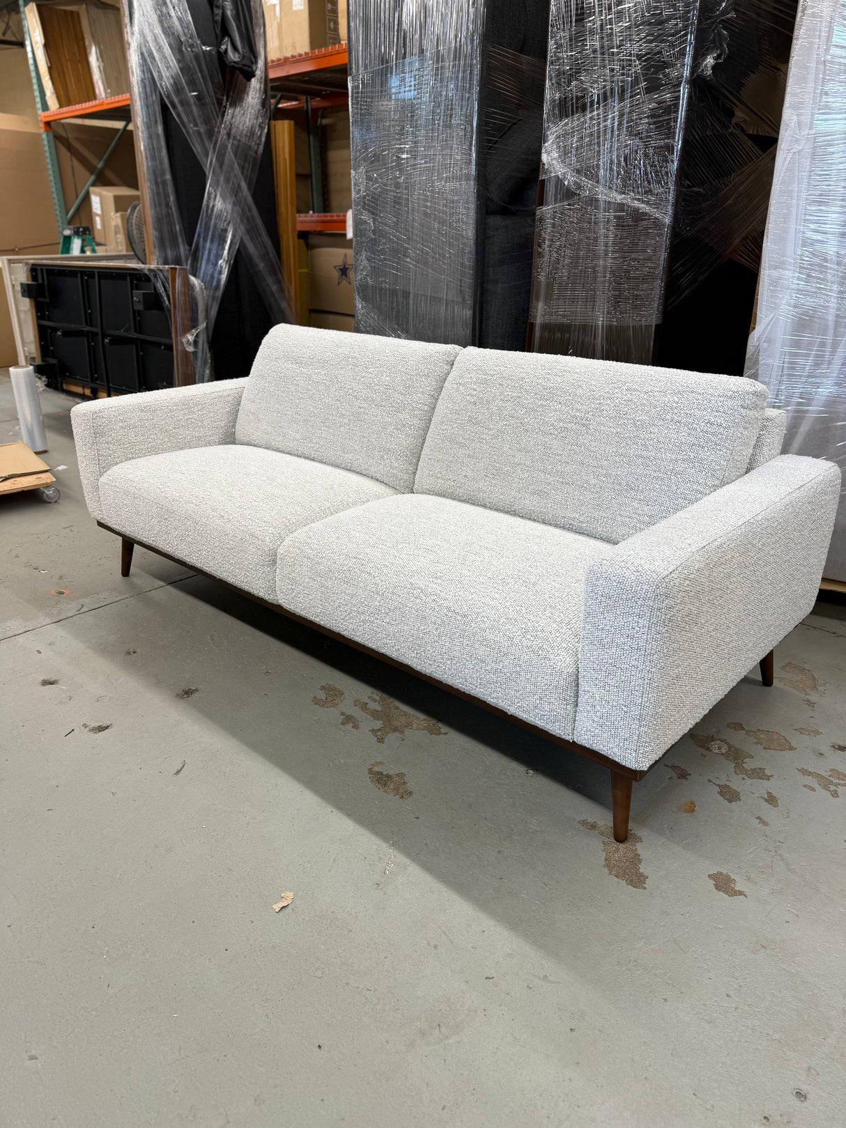 ARTICLE - Rhett 84" Sofa (Pepper Ivory)