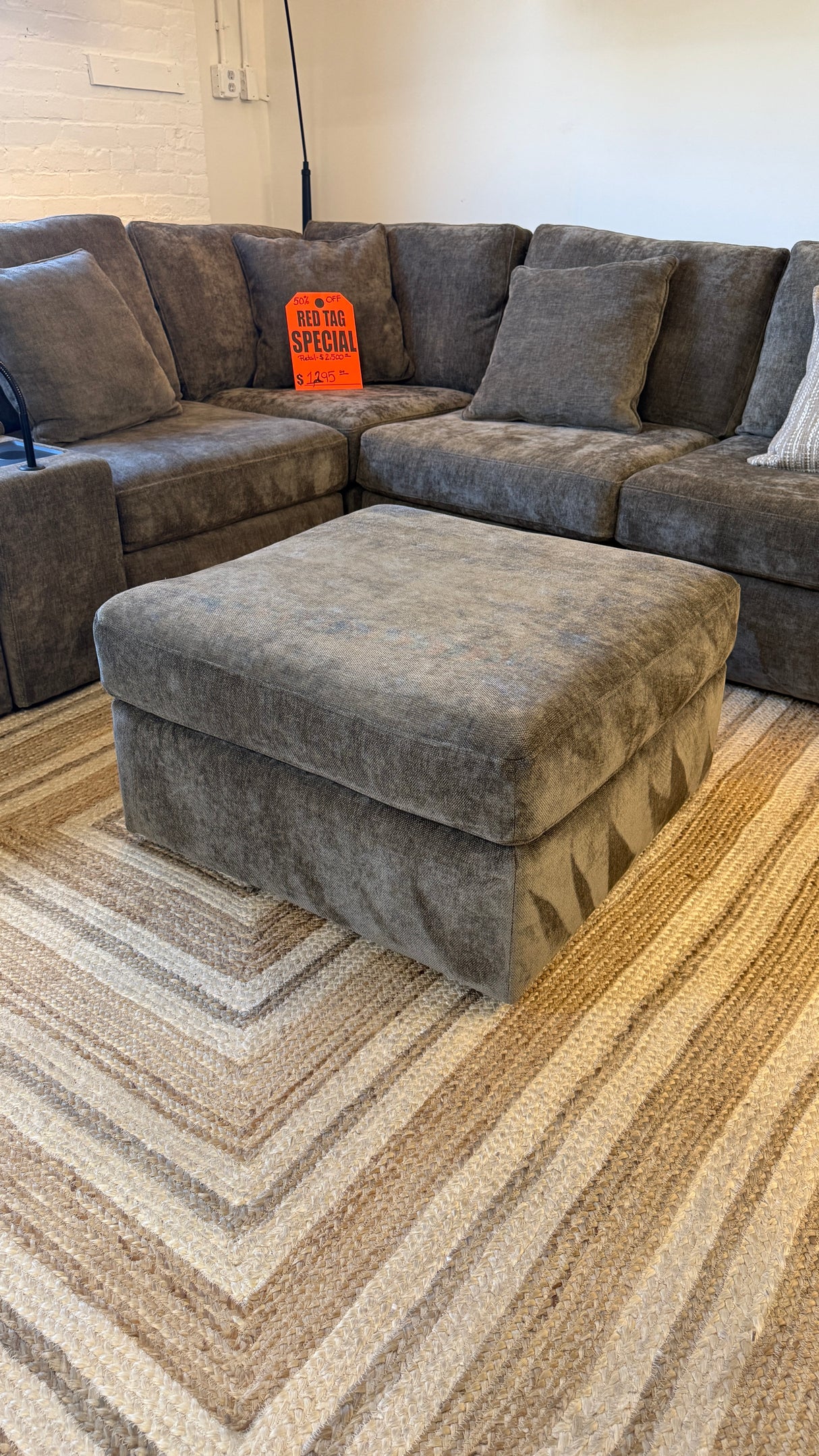 LoungeCraft Corner Sectional (5pc)