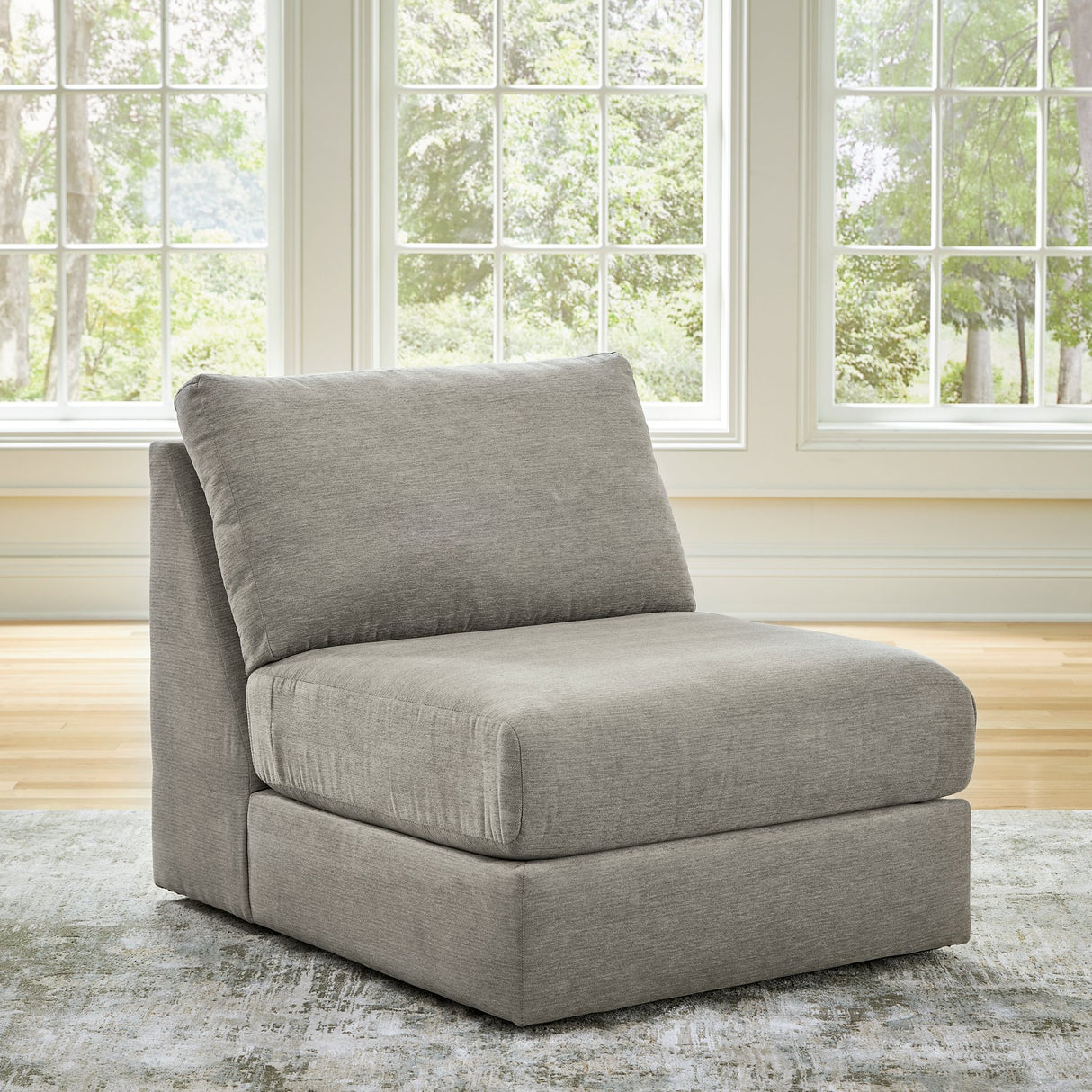 Avaliyah Sectional with Chaise - Pull Up A Couch