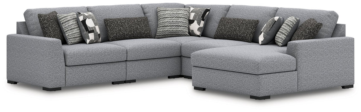 Bealton Sectional with Chaise