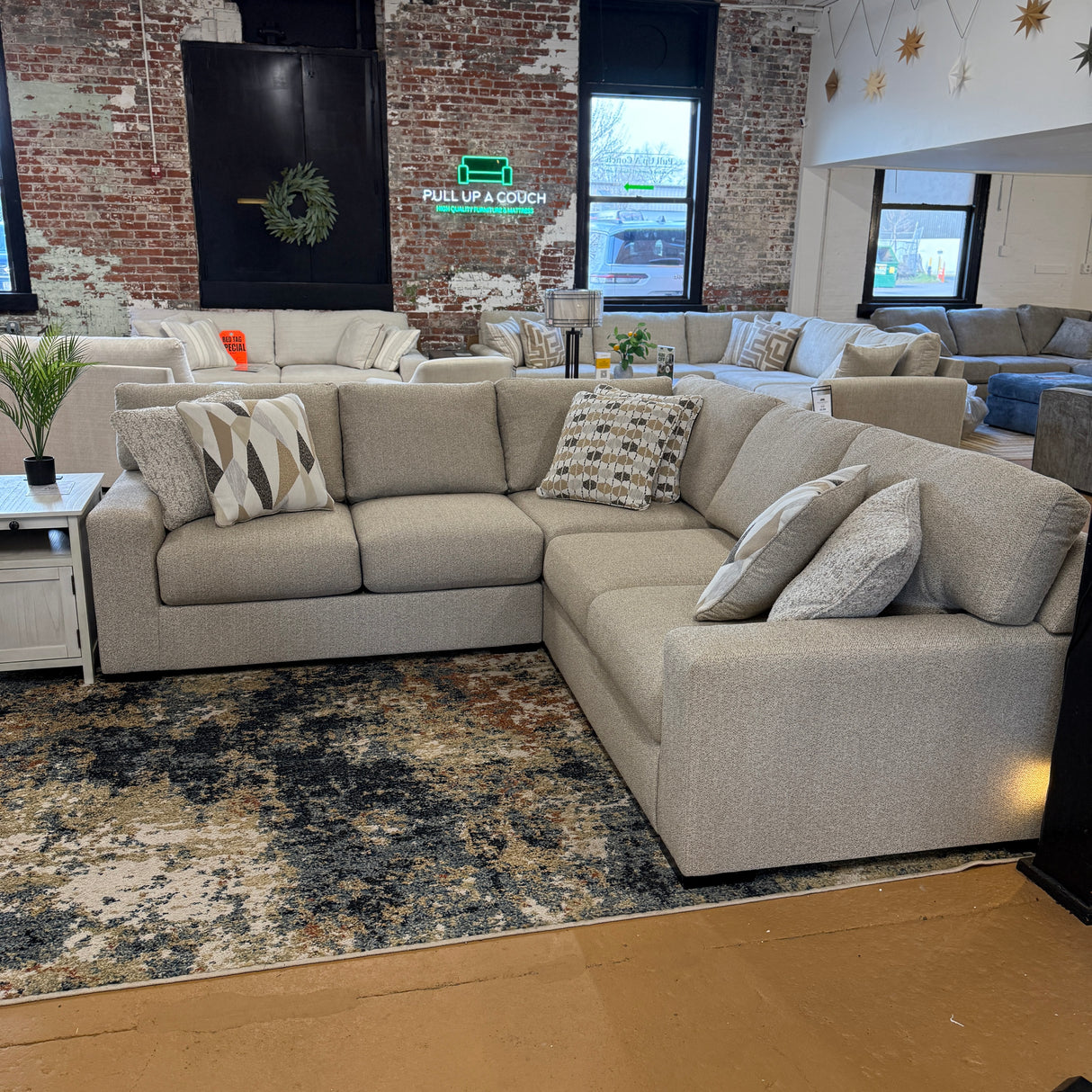 Silverwood Corner Sectional (3pc) - Pull Up A Couch