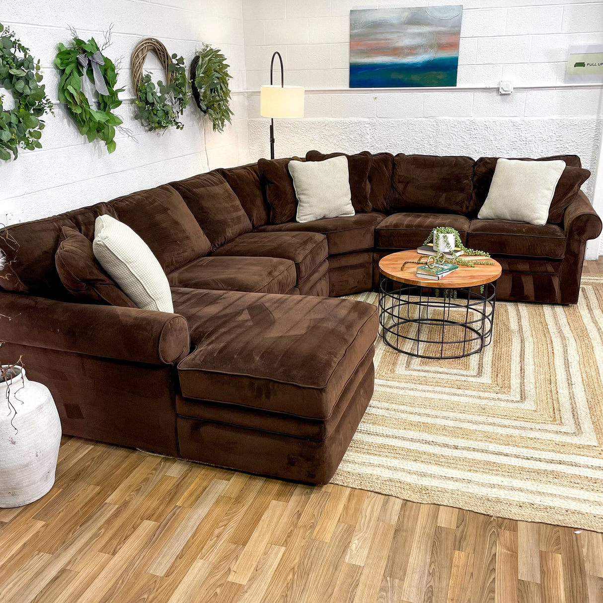 La-z-boy 5pc Sectional w/Chaise and Wedge - Pull Up A Couch
