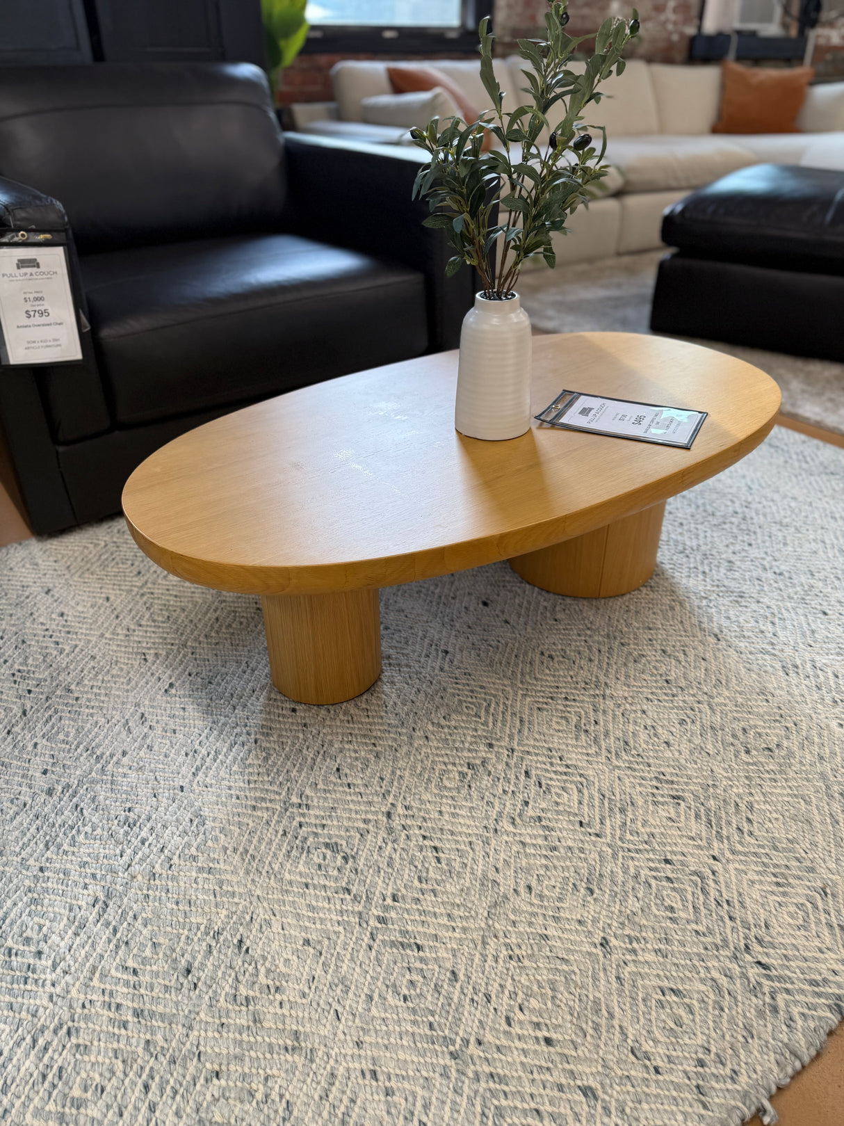 ARTICLE - Baarlo Coffee Table (Oak)