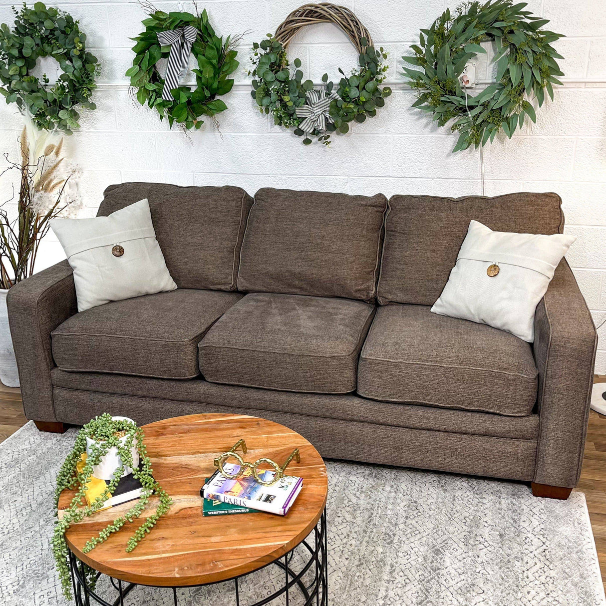 La-Z-Boy Meyer 3-seat Sofa - Pull Up A Couch