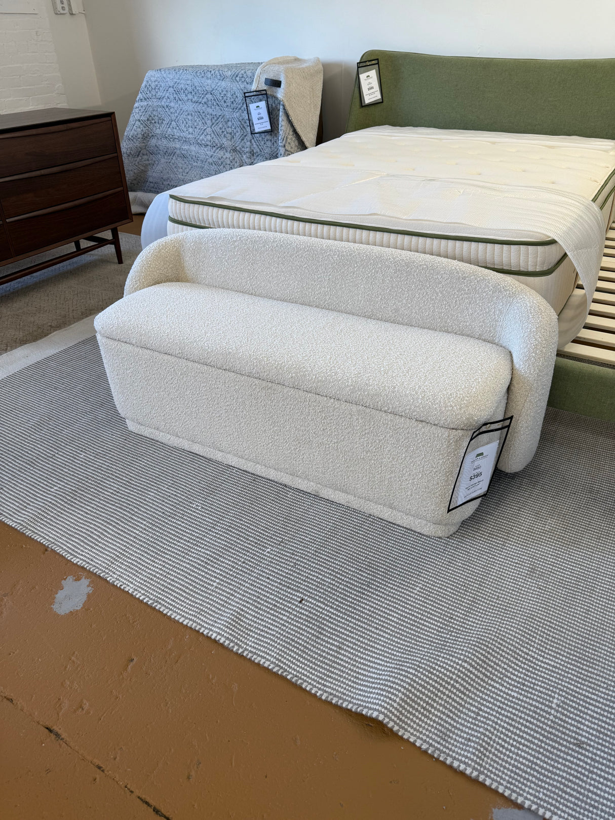 ARTICLE - Kayra 57.5" Storage Bench