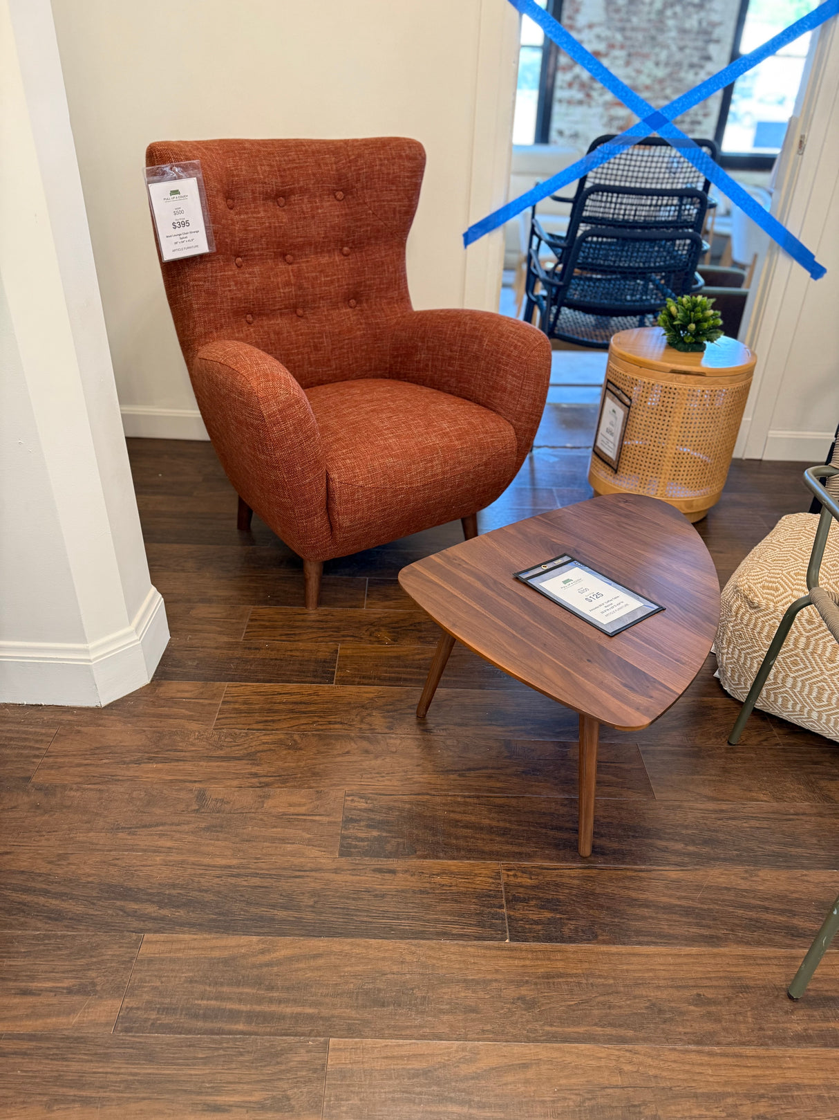 ARTICLE - Amoeba 29.5" Coffee Table (Walnut)