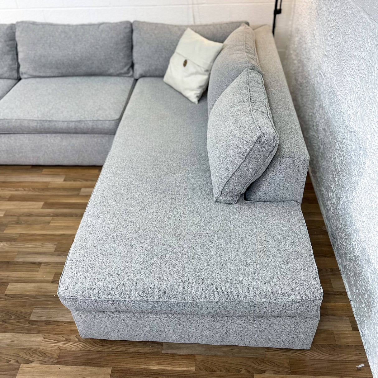 West Elm Harris 2pc Sectional with Bumper Chaise - Pull Up A Couch