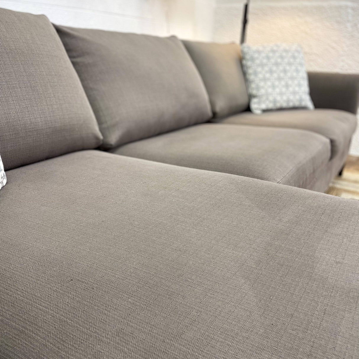 Crate & Barrel 2pc Sectional w/Chaise - Pull Up A Couch