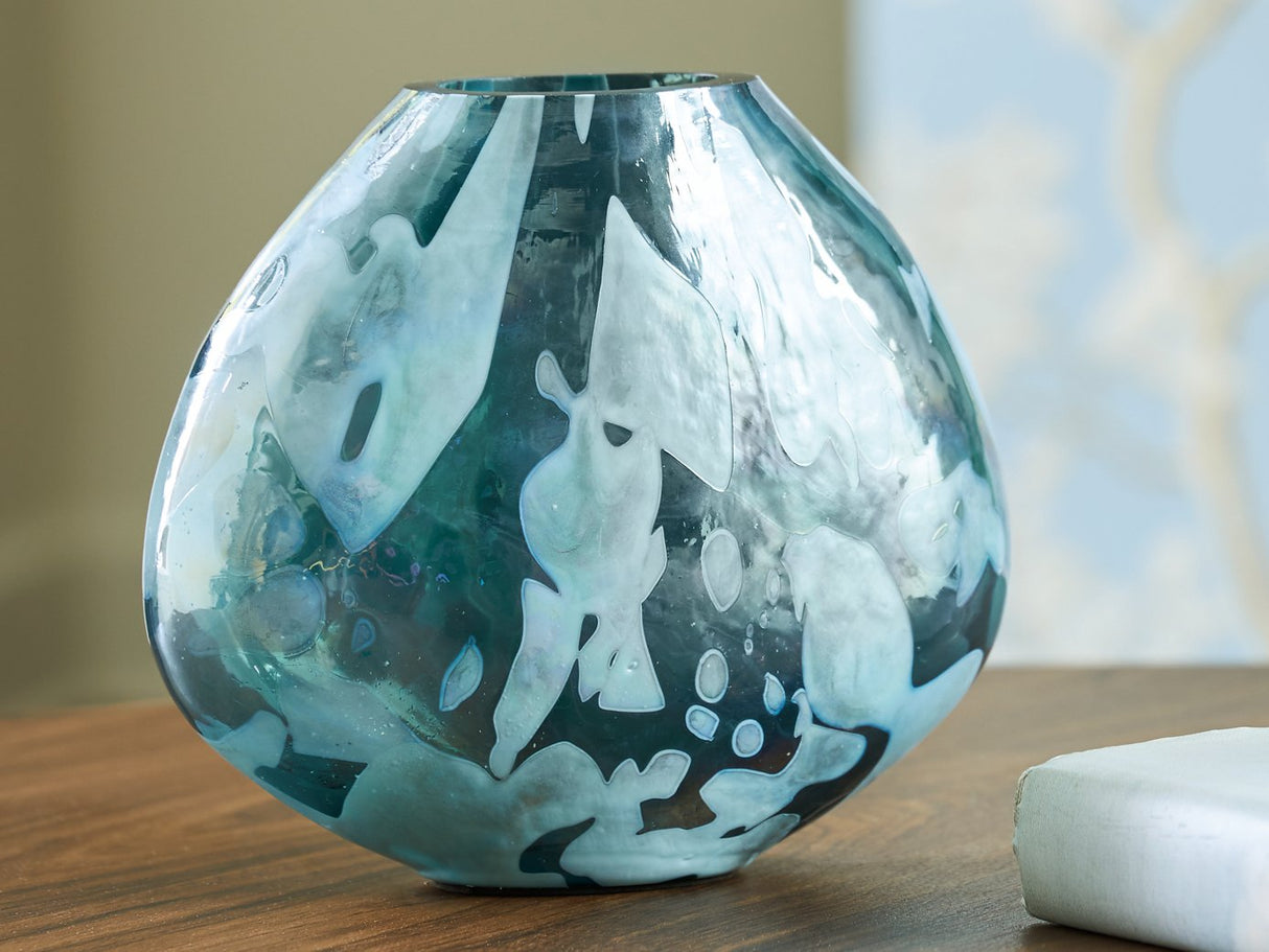 Cartshaw Vase - Pull Up A Couch
