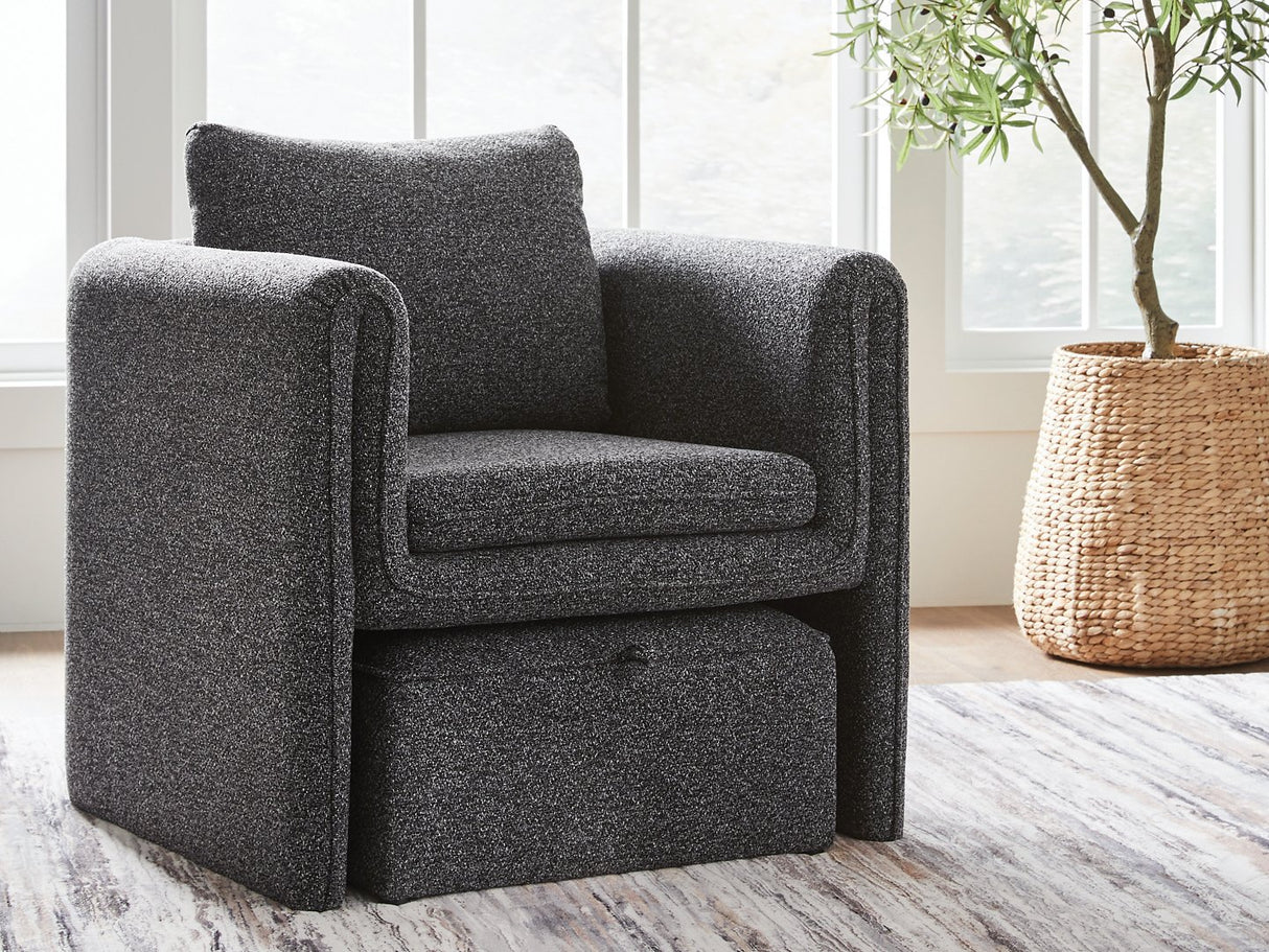 Vreni Accent Chair