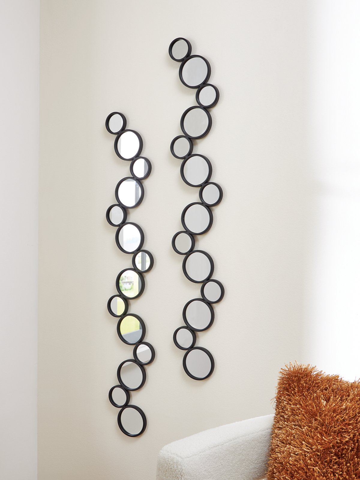 Vinler Accent Mirror Set (Set of 2) - Pull Up A Couch