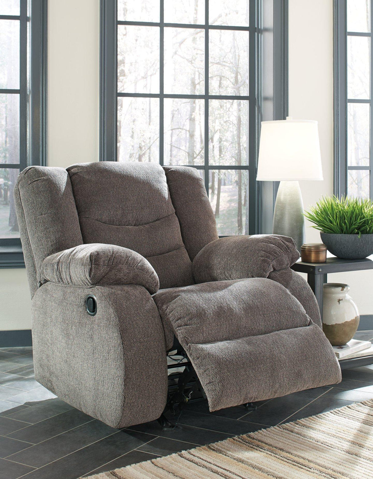 Tulen Recliner - Pull Up A Couch