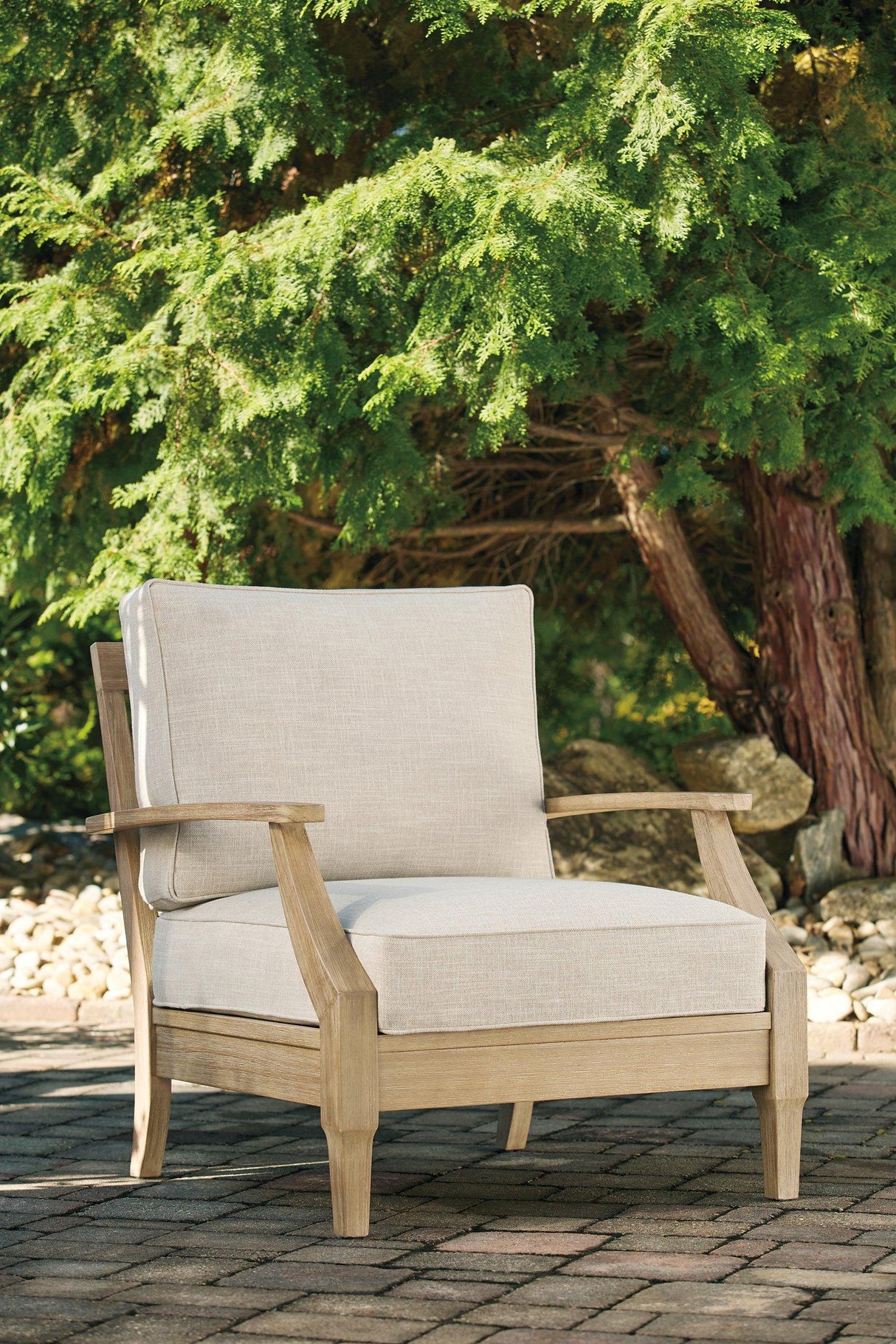 Clare View Outdoor Seating Set - Pull Up A Couch
