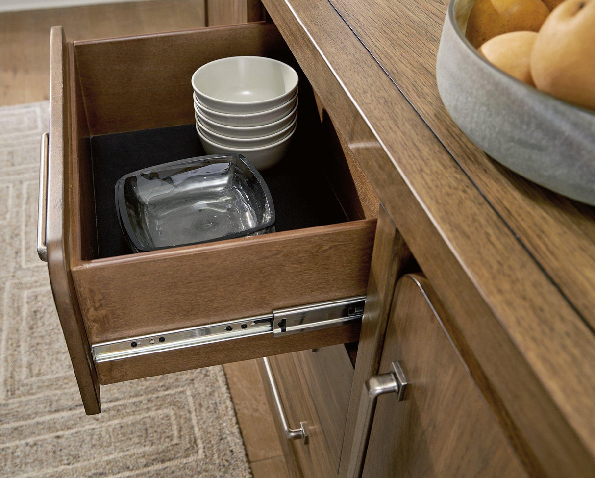 Cabalynn Dining Server - Pull Up A Couch