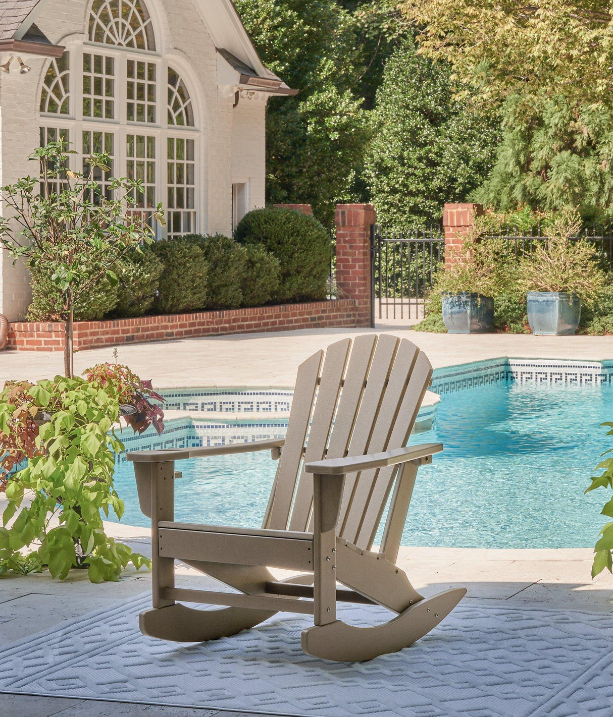 Sundown Treasure Outdoor Seating Set - Pull Up A Couch