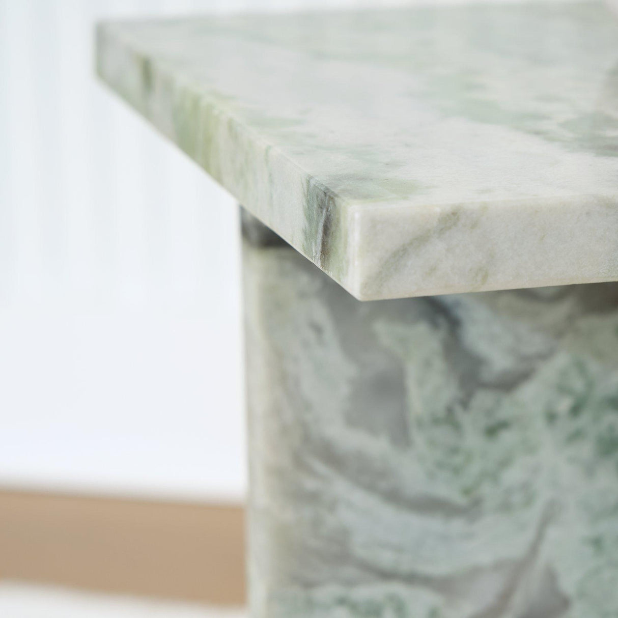 Deaconwell Accent Table - Pull Up A Couch