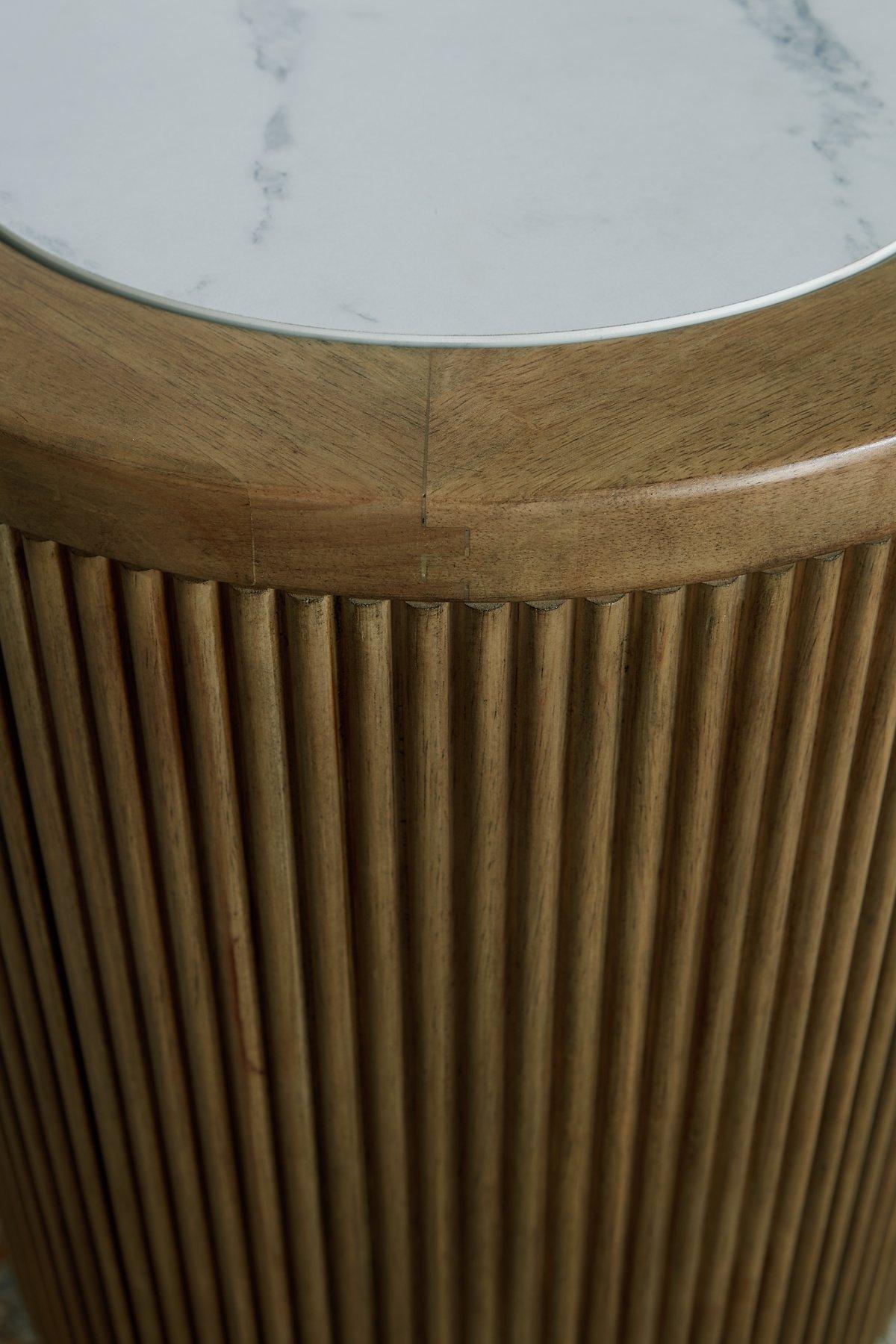 Camdill End Table - Pull Up A Couch