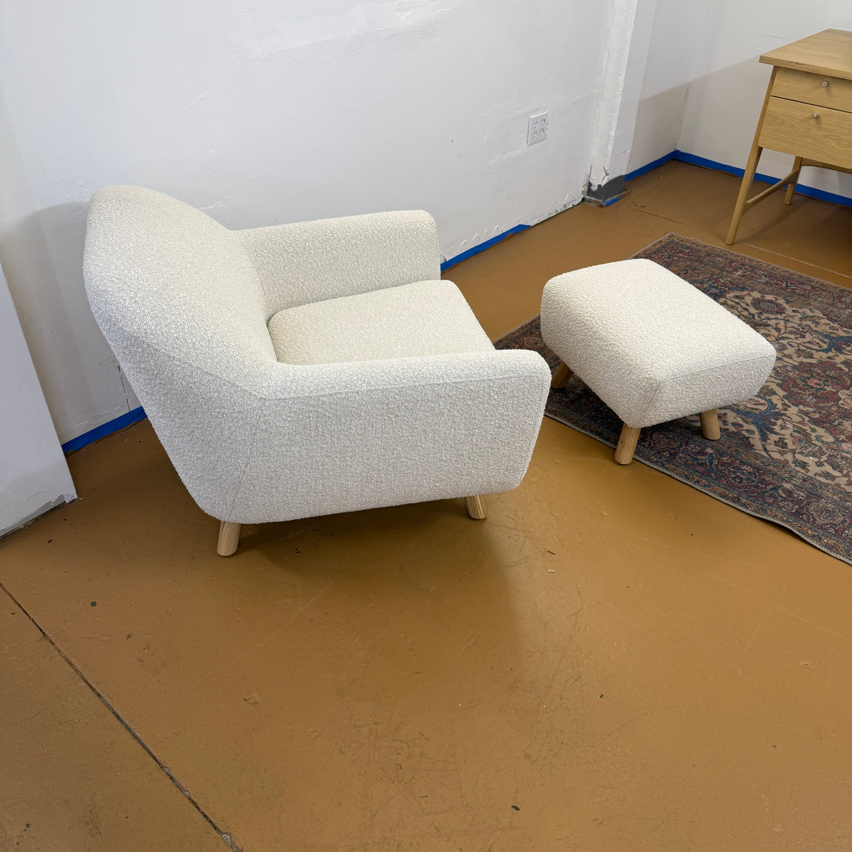 Bouclé Lounge Chair + Ottoman (Ivory)
