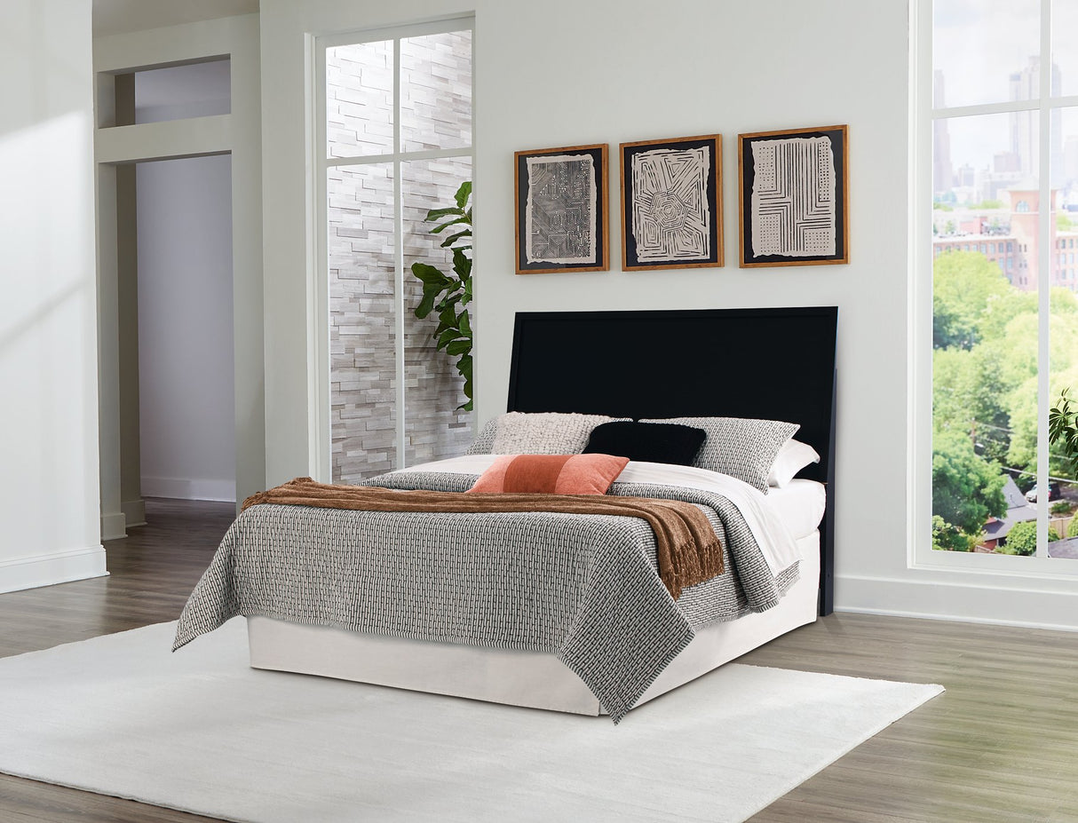 Danziar Queen Bed CLEARANCE - Pull Up A Couch