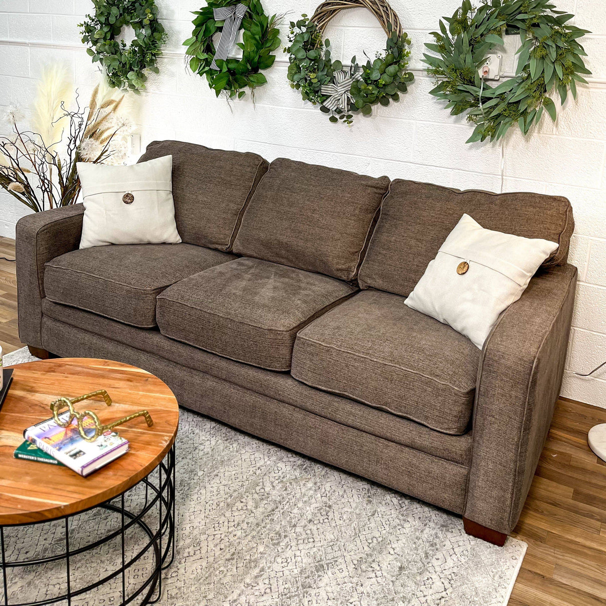 La-Z-Boy Meyer 3-seat Sofa - Pull Up A Couch