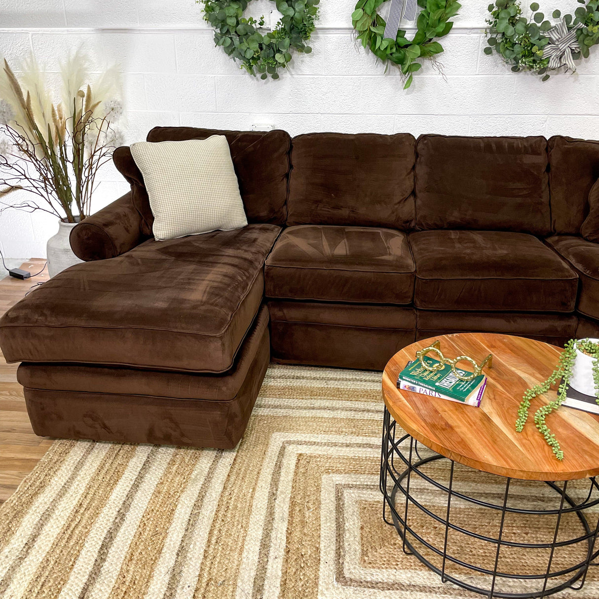 La-z-boy 5pc Sectional w/Chaise and Wedge - Pull Up A Couch