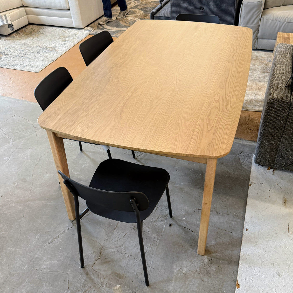 ARTICLE - Plumas Dining Table for 6 (White Oak)