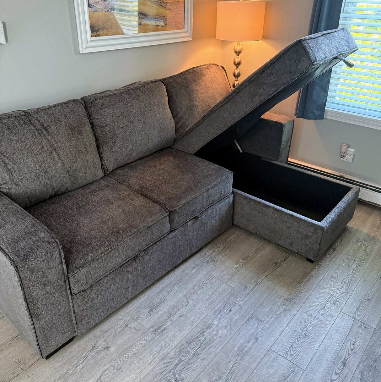 Sleeper Sofa w/Reversible Chaise