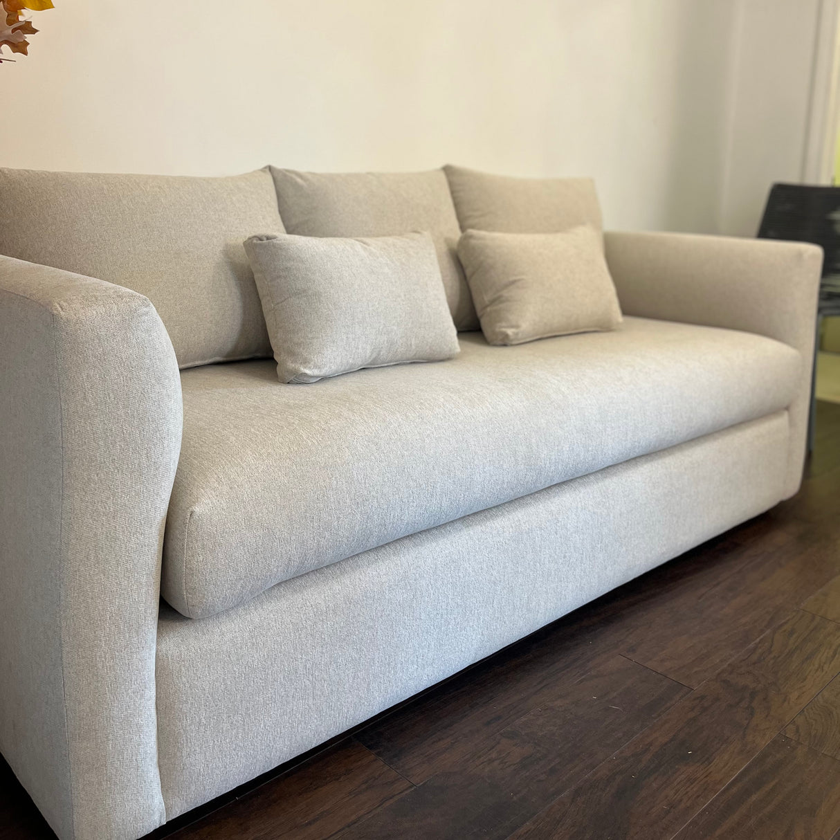80" MCM Sofa w/ Bench Cushion (Clover Ivory)
