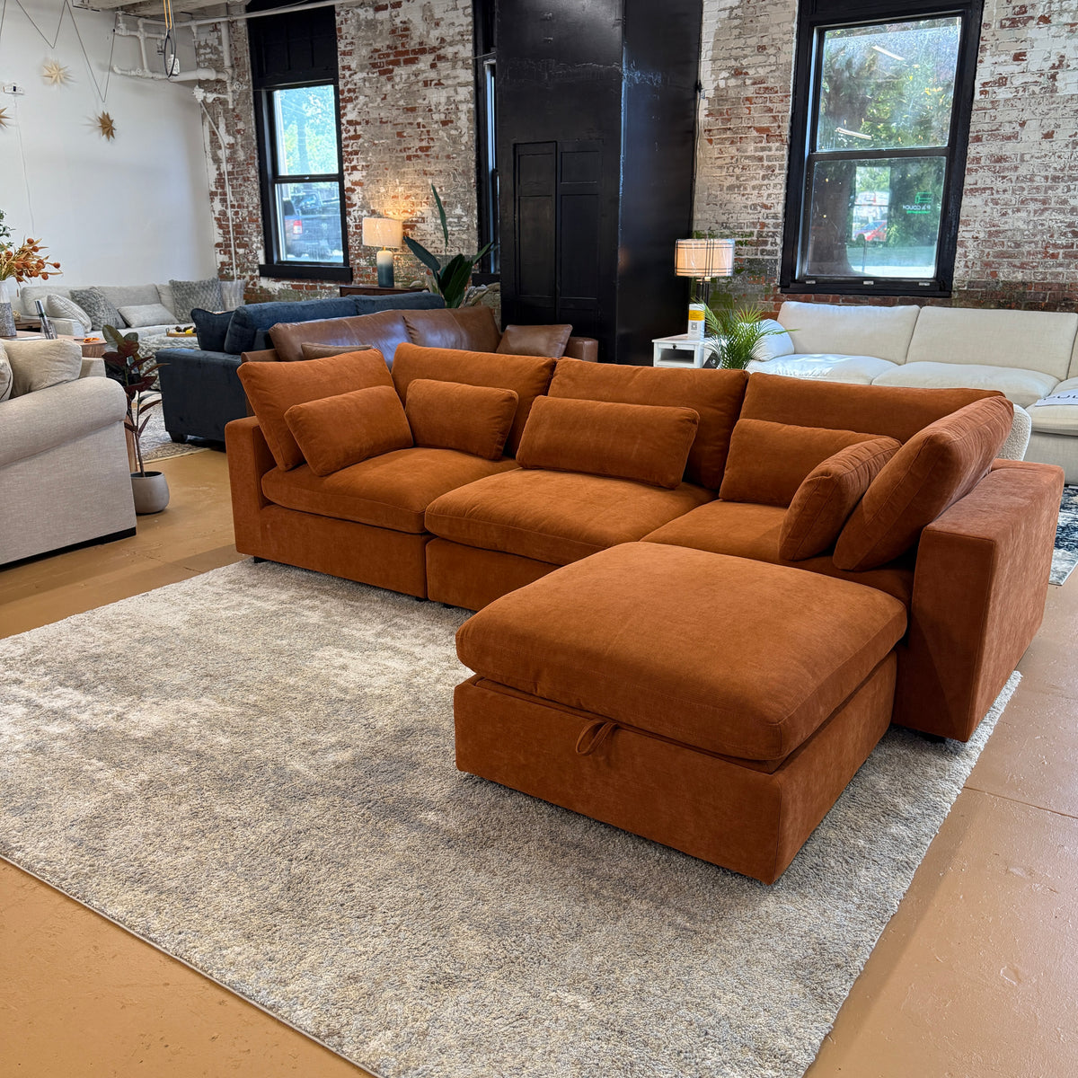 Serenity Cloud Sectional w/Storage Ottoman (4pc)