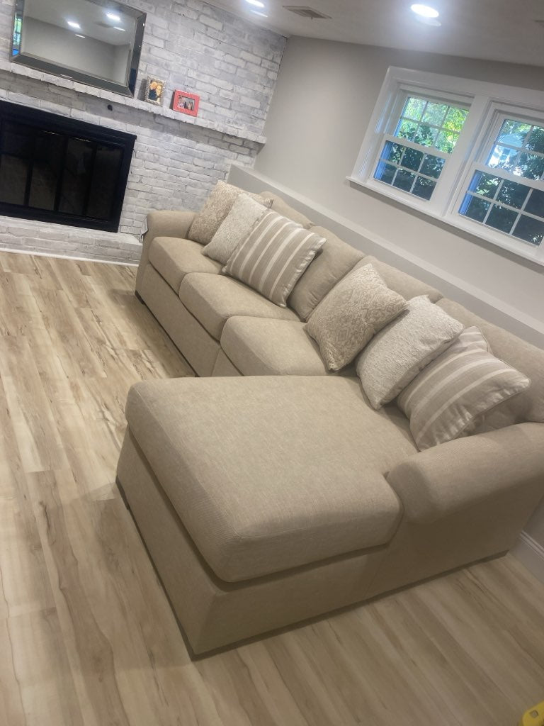 Lennox Sofa Sectional w/Chaise