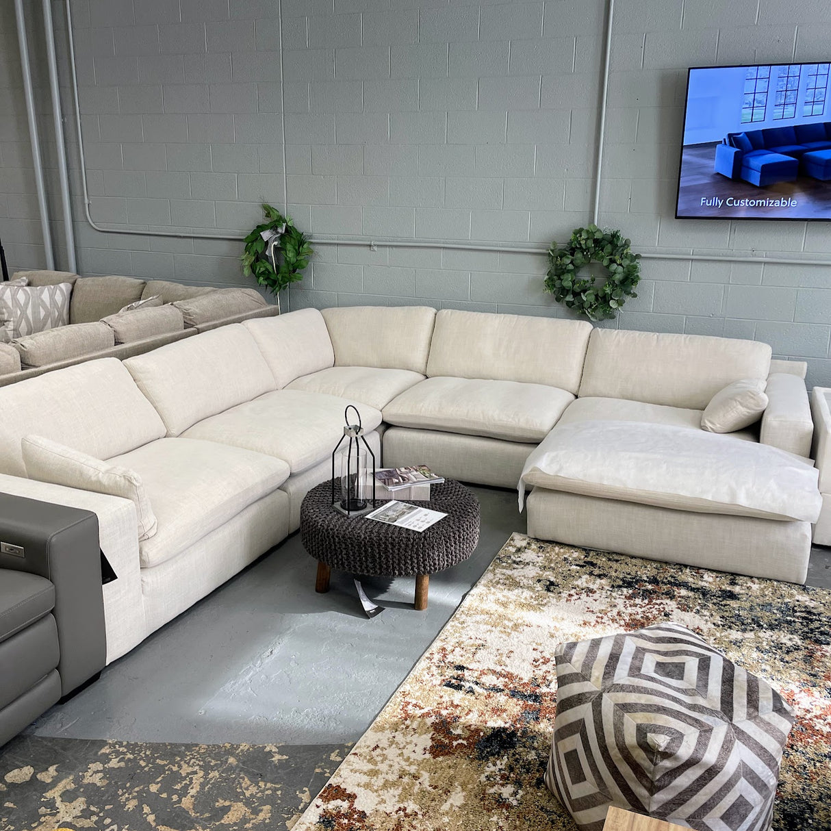 Atlas Cloud 5pc Corner Sectional w/Chaise - Pull Up A Couch