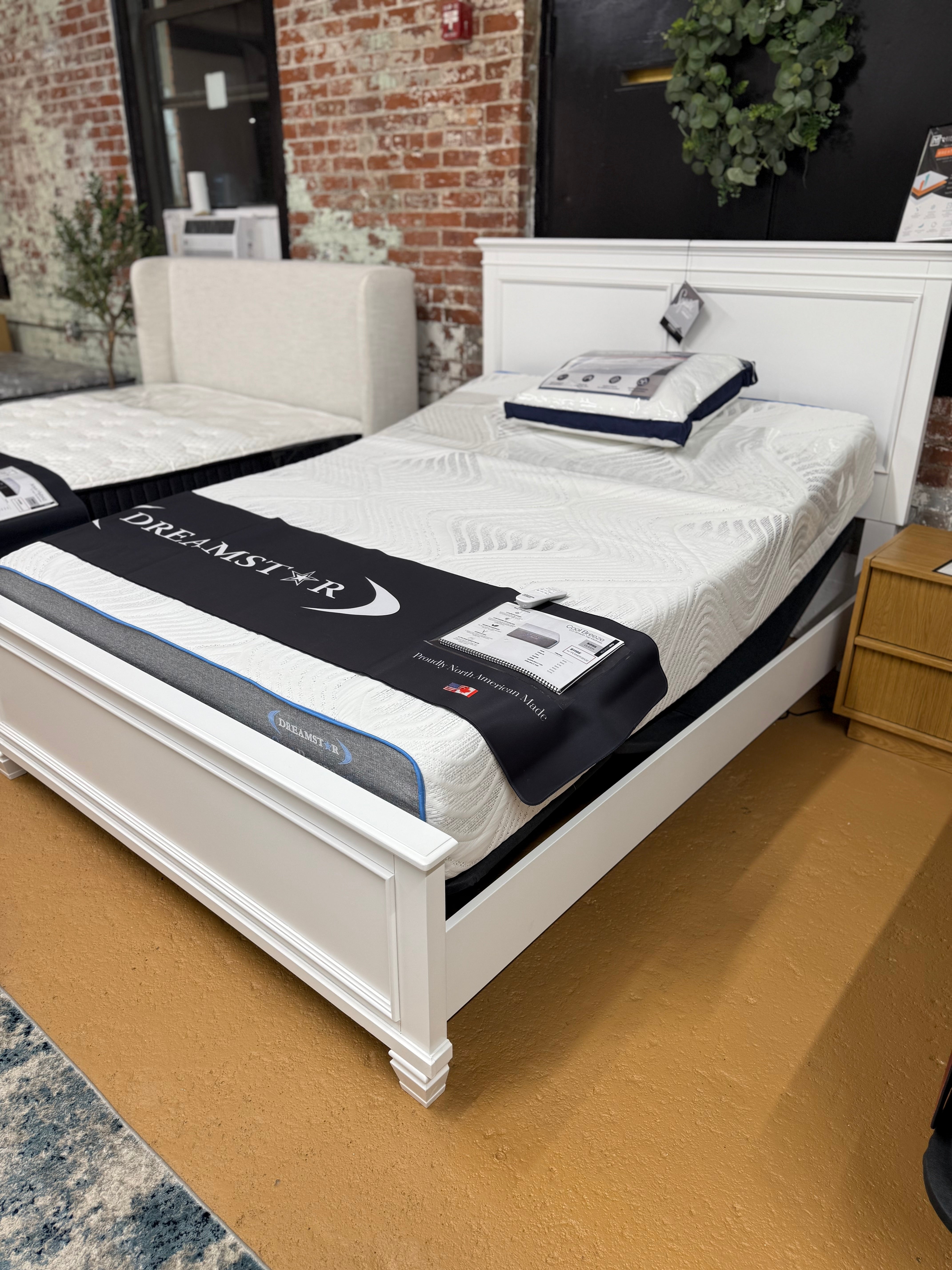 Fortman Queen Panel Bed (CLEARANCE)