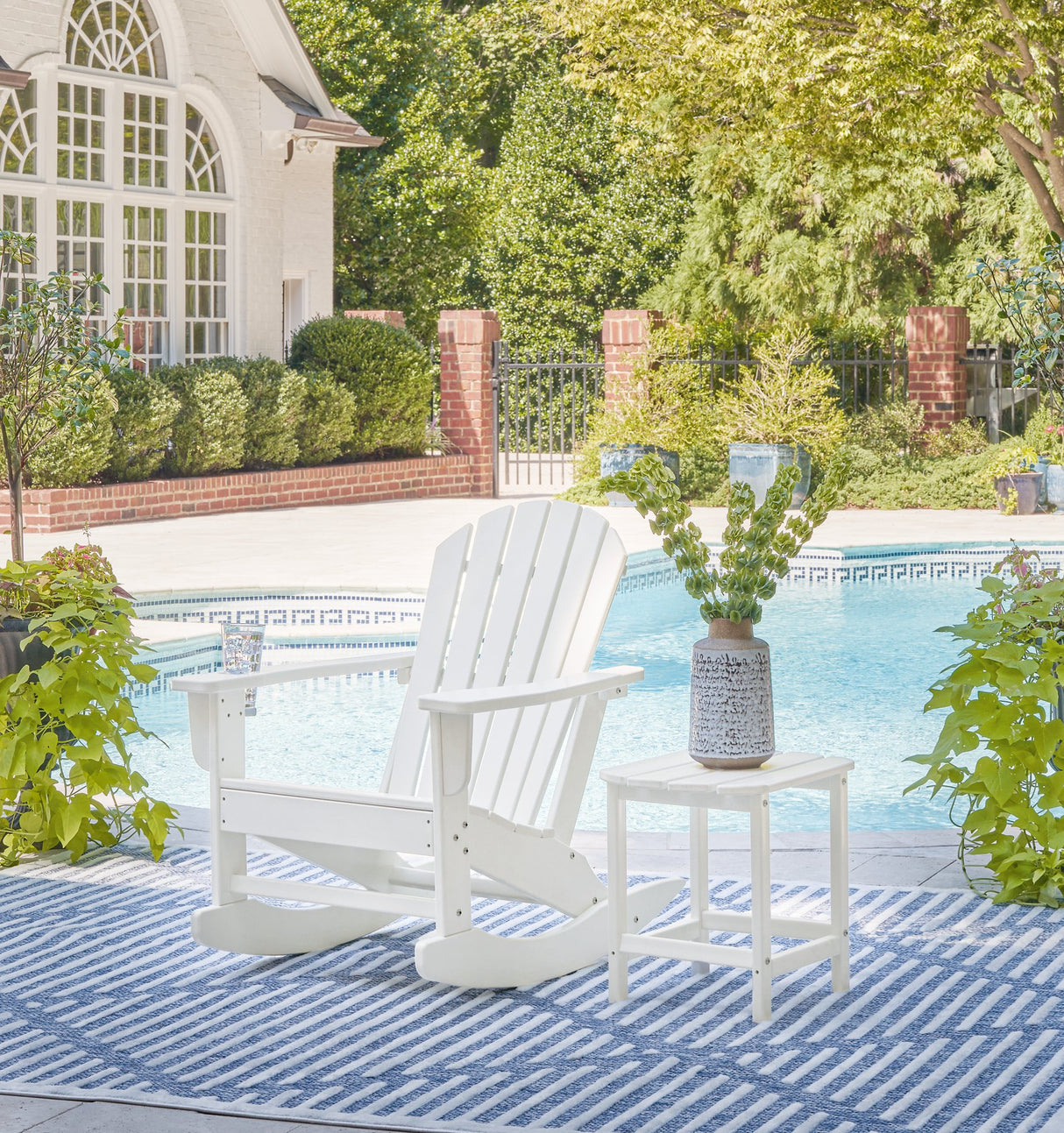 Sundown Treasure Outdoor Seating Set - Pull Up A Couch