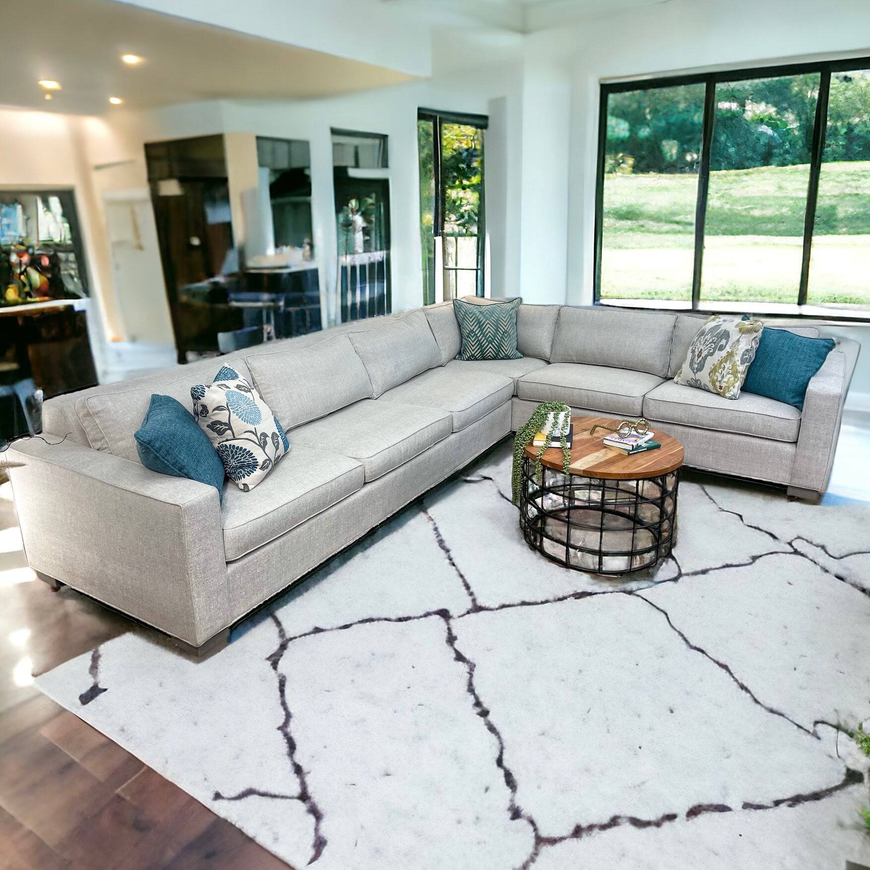 Mitchell Gold Bob Williams (MGBW) 2pc Carson Sectional