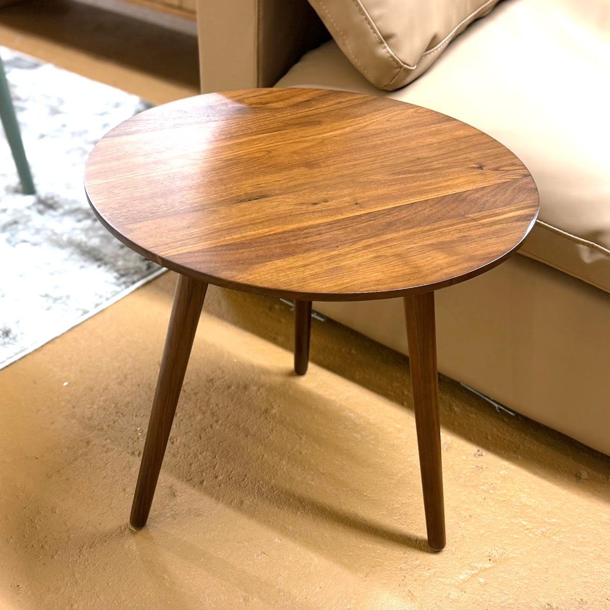 ARTICLE - Amoeba Side Table (Walnut)
