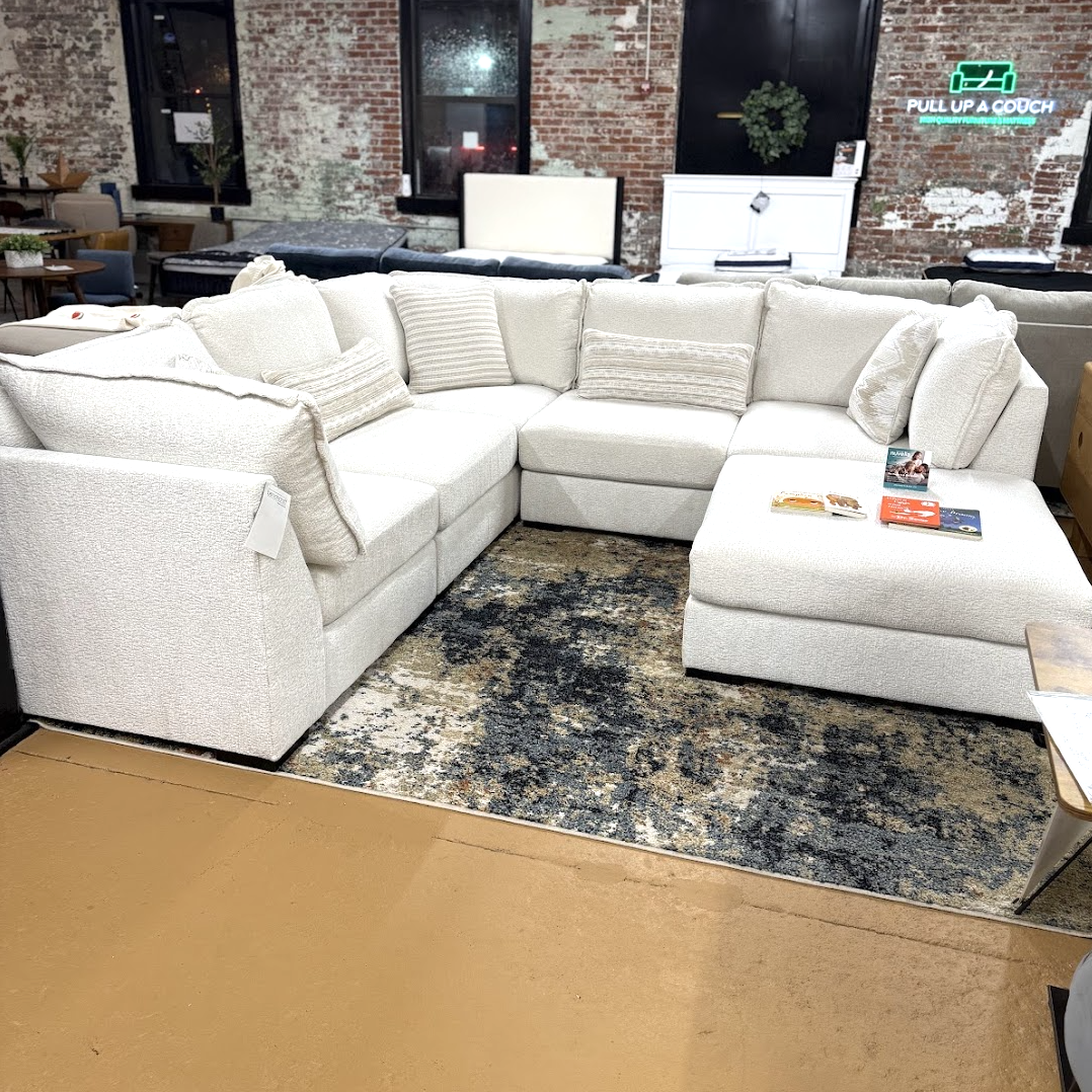 Pebblebrook 5pc Corner Sectional w/Chaise - Pull Up A Couch