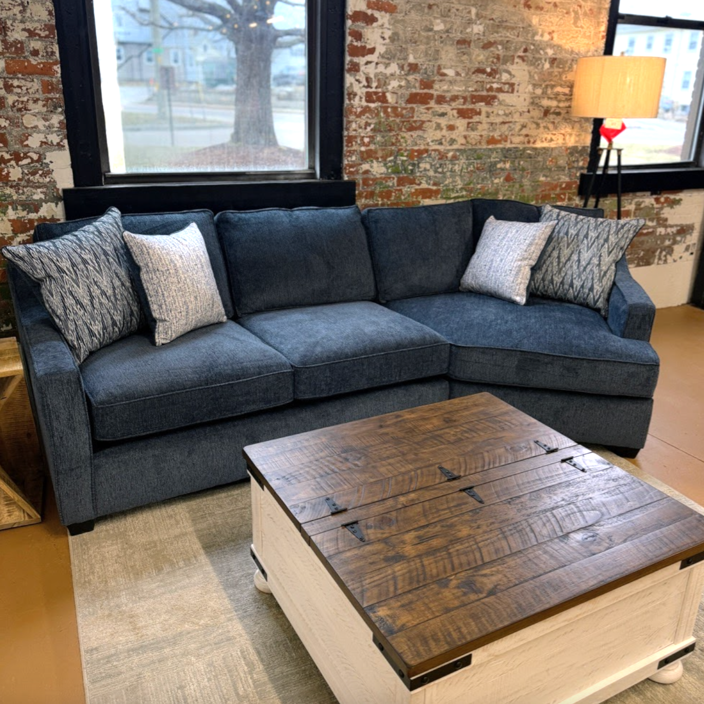 Fairhaven 2pc Sectional Sofa w/ Cuddler