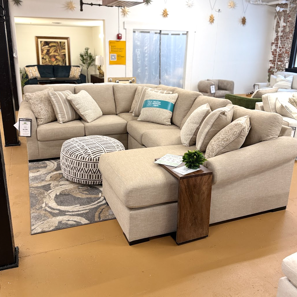 Lennox Corner Sectional w/Chaise - Pull Up A Couch