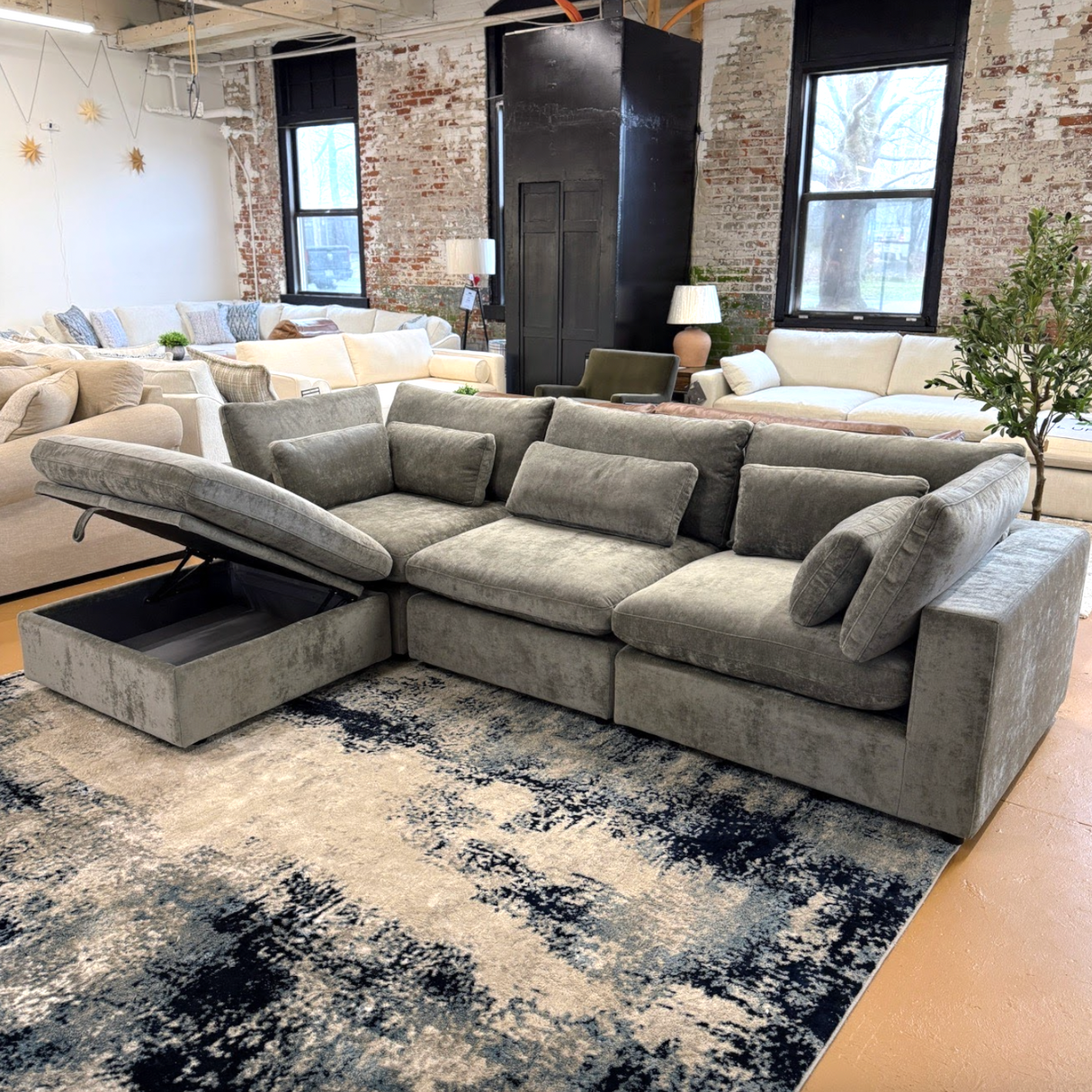 Serenity Cloud 4pc Sectional w/Storage Ottoman - Pull Up A Couch