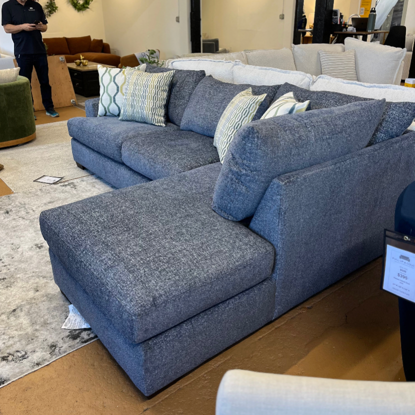Glendale Sectional w/ Chaise (2pc) - Pull Up A Couch