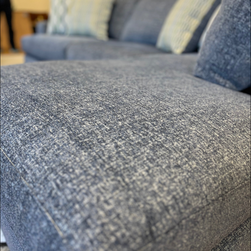 Glendale Sectional w/ Chaise (2pc) - Pull Up A Couch