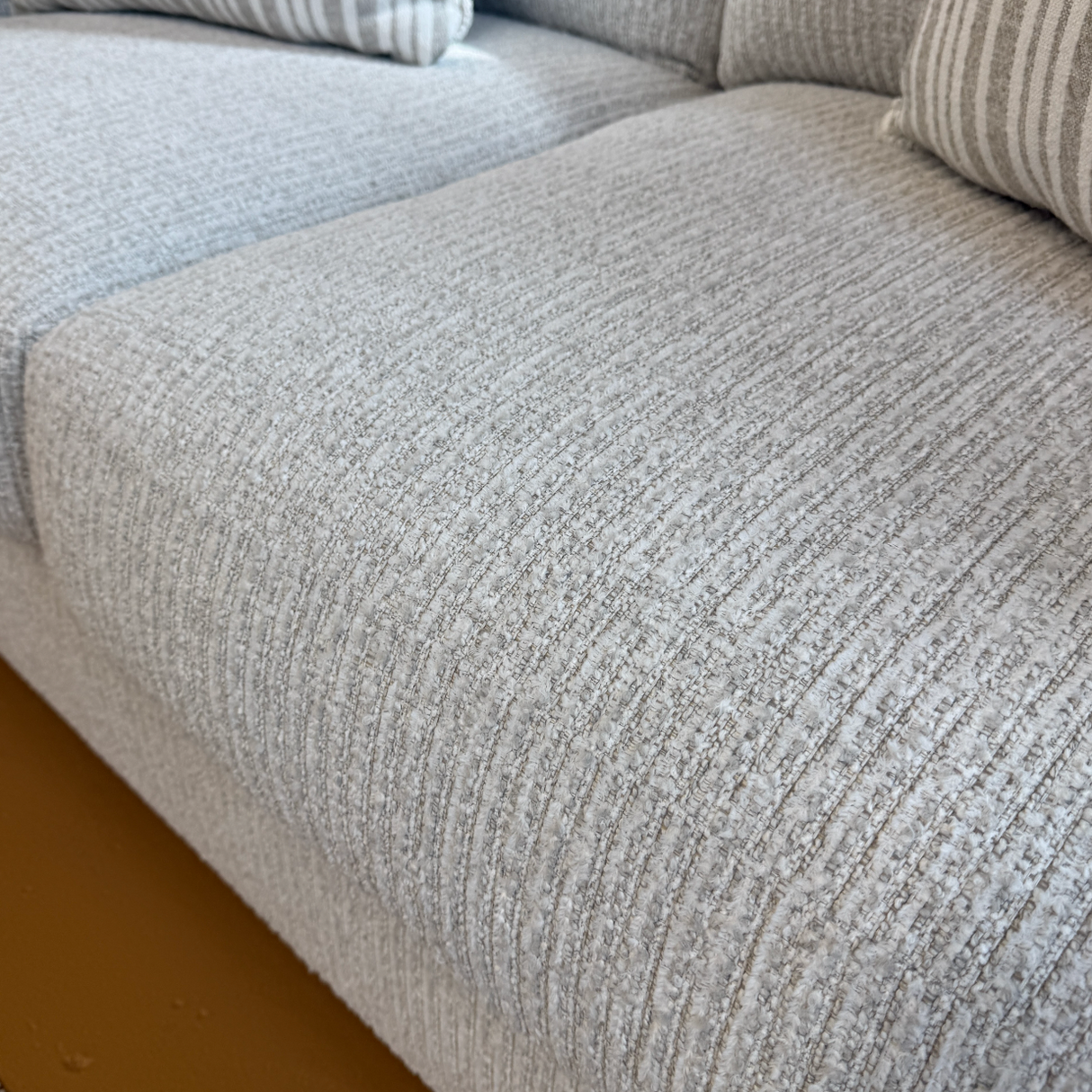 Jamestown Loveseat