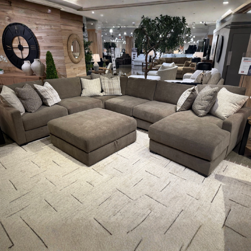Corbin 6pc Corner Sectional w/ Chaise