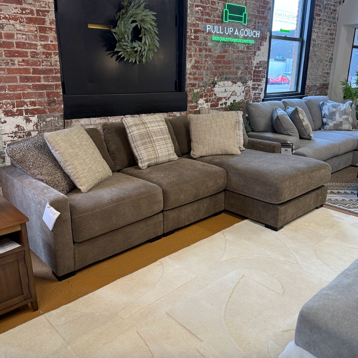 Corbin 3pc Sectional w/ Chaise - Pull Up A Couch