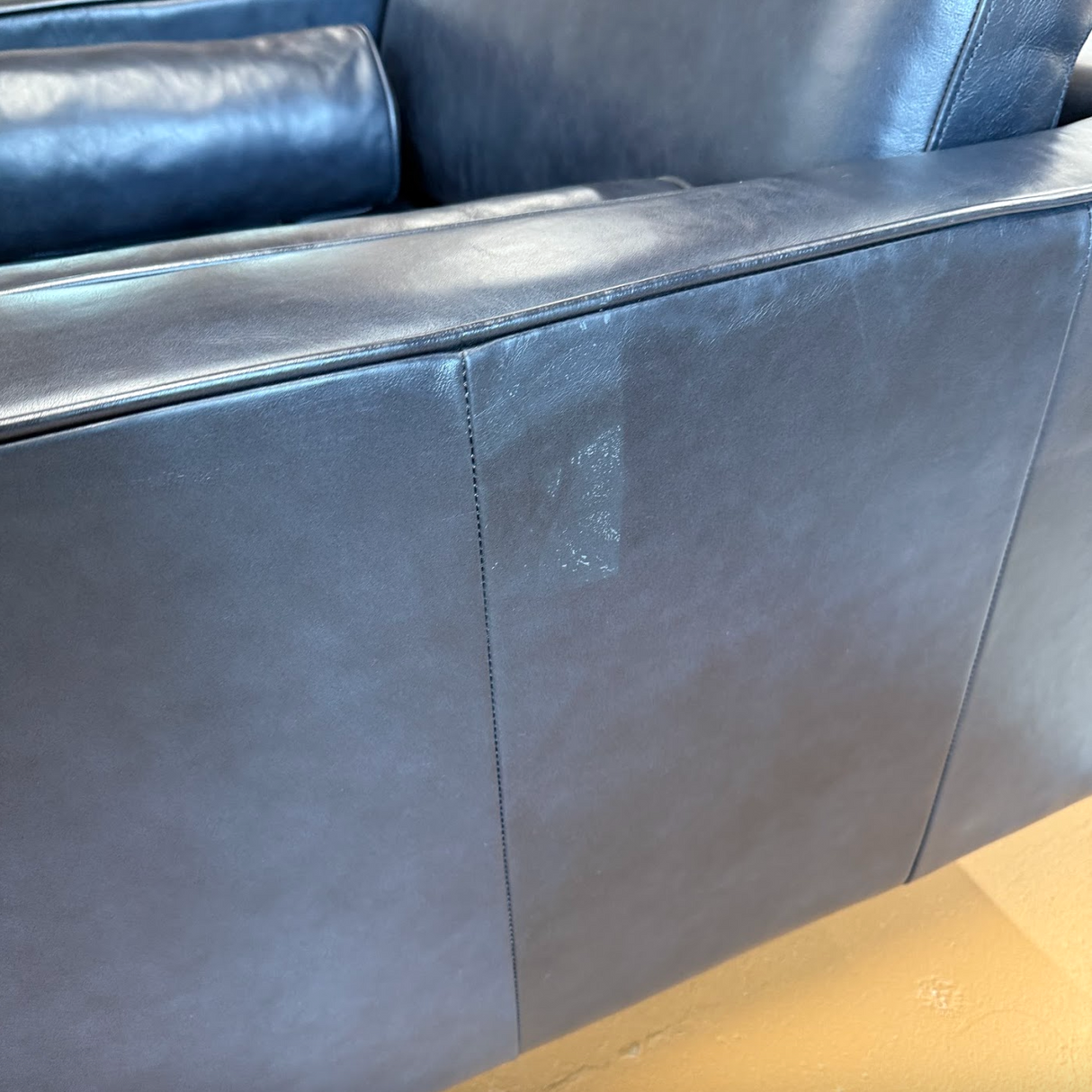Leather Lounge Chair (Oxford Blue)