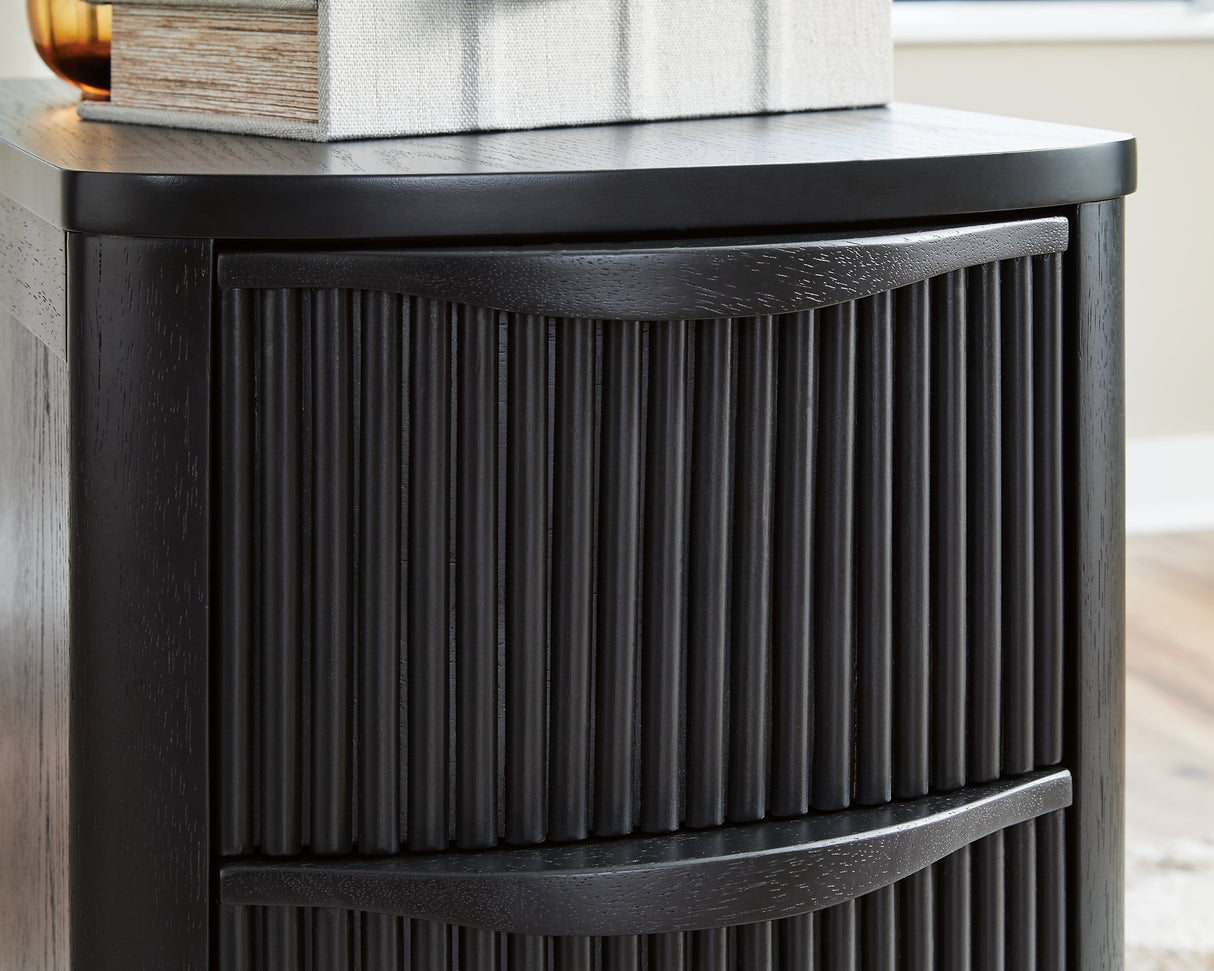 Camdill Chairside End Table - Pull Up A Couch