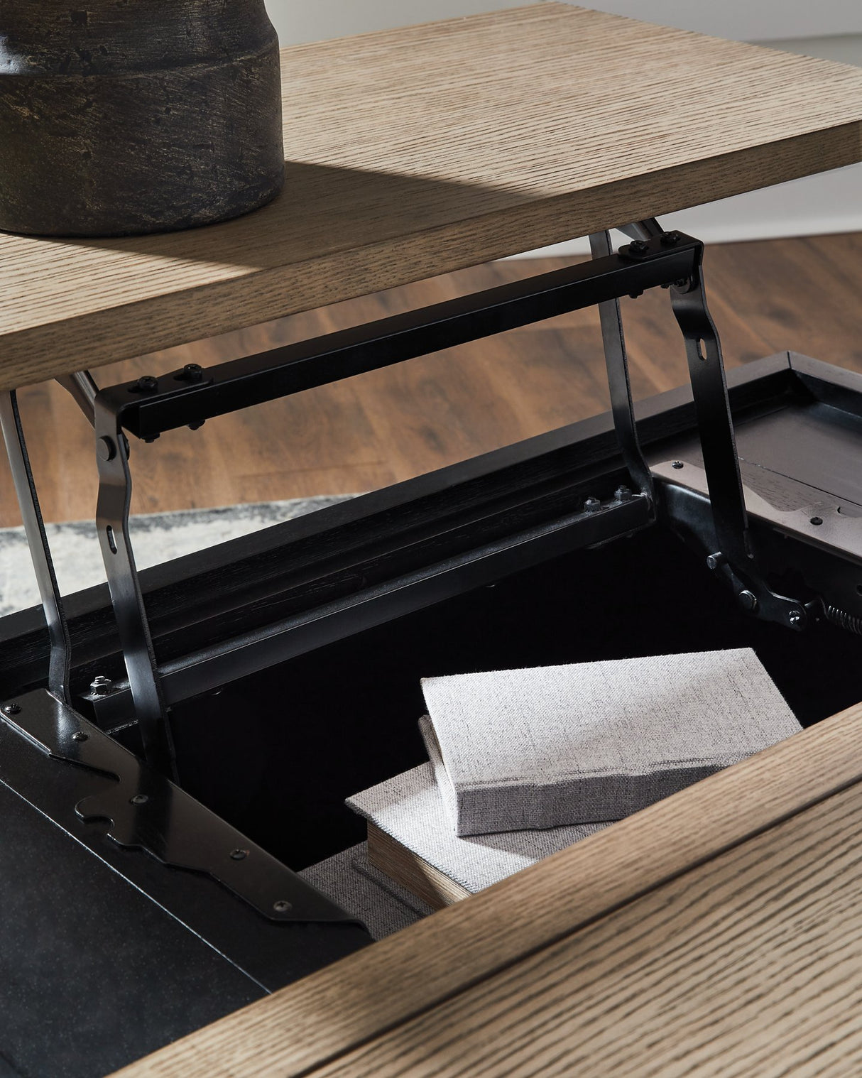 Rylandyn Lift-Top Coffee Table - Pull Up A Couch
