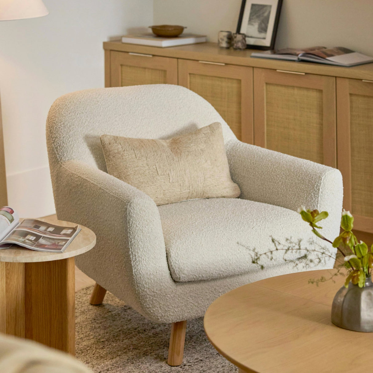 MCM-Style Bouclé Lounge Chair (Ivory)